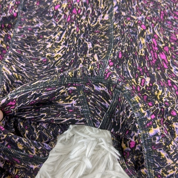 Lululemon Invigorate High-Rise Tight 25" Topography Multi - Picture 2 of 5